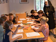 Im Museum Altenburg - Der Graf von Windhaag gestalteten die Kinder "ihr" persönliches Wappen.