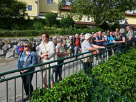 Auf überaus großes Interesse stieß das Angebot eines historischen Spaziergangs durch Katsdorf.