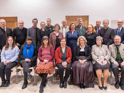 Gruppenfoto der Absolventinnen und Absolventen des Lehrgangs "Museumskustode/in" an der Akademie der Volkskultur.